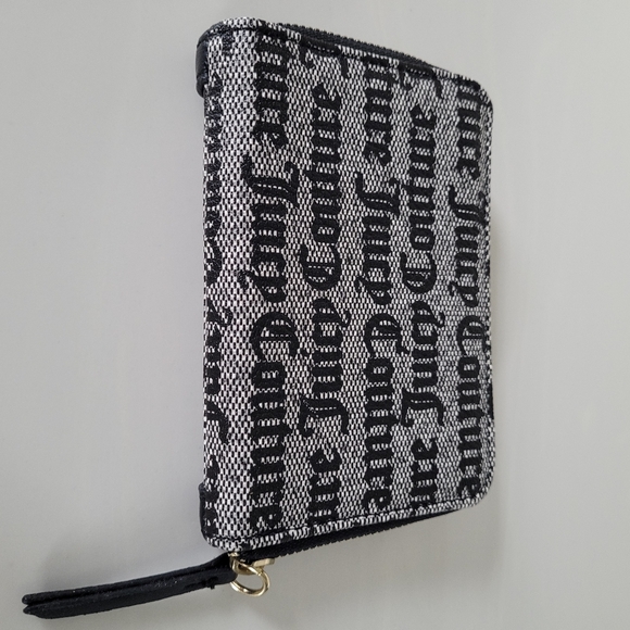 JUICY COUTURE WALLET FAUX LEATHER ZIP AROUND SMALL CLUTCH - Picture 12 of 12